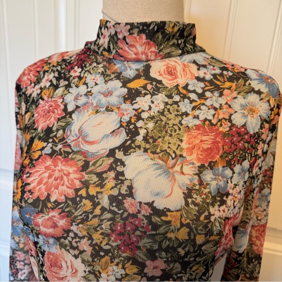 Floral Mesh Long Sleeve Women's Top - Picture 2 of 5